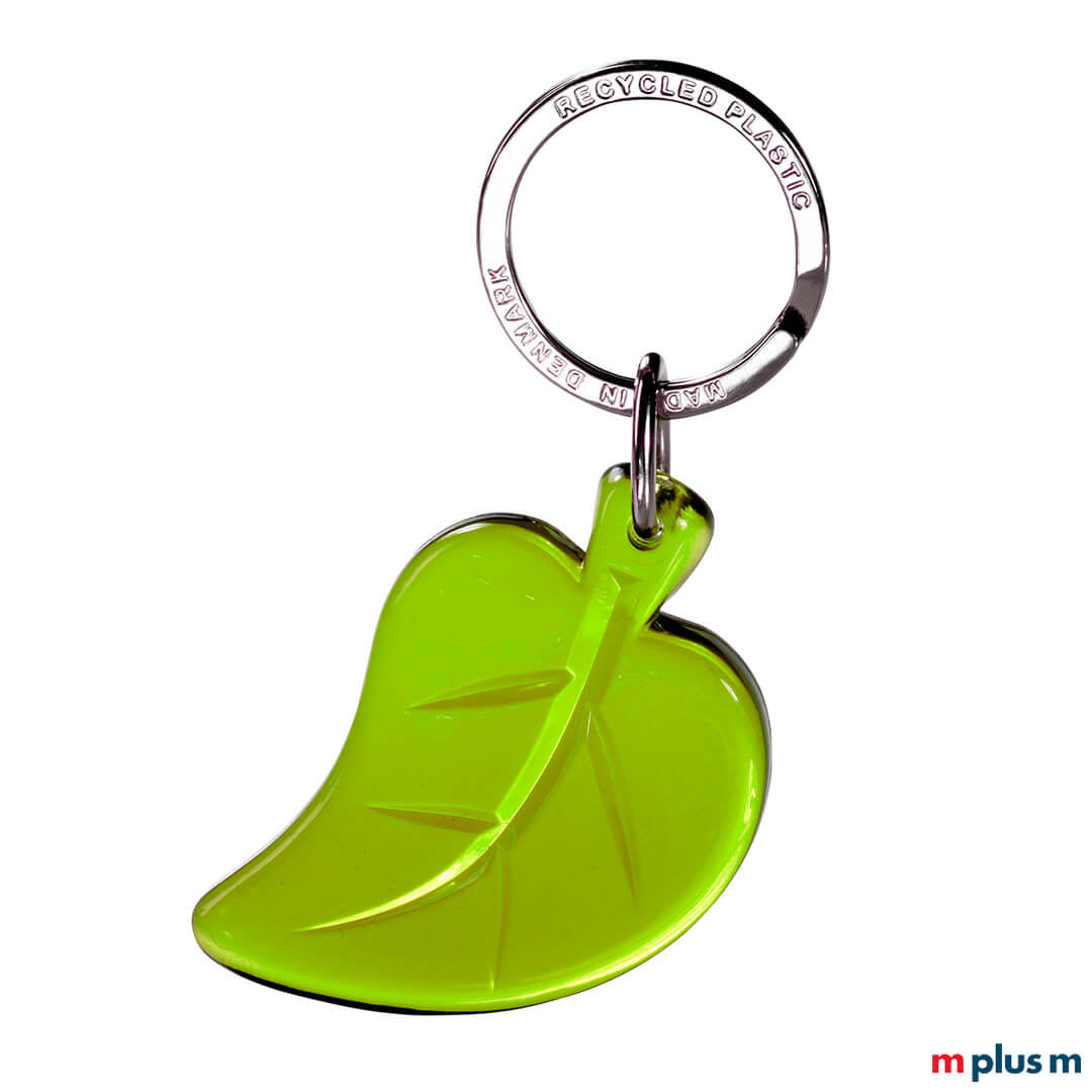Schöner grüner Schlüsselanhänger in Blattform als nachhaltiges Werbegeschenk. Made in Europa.