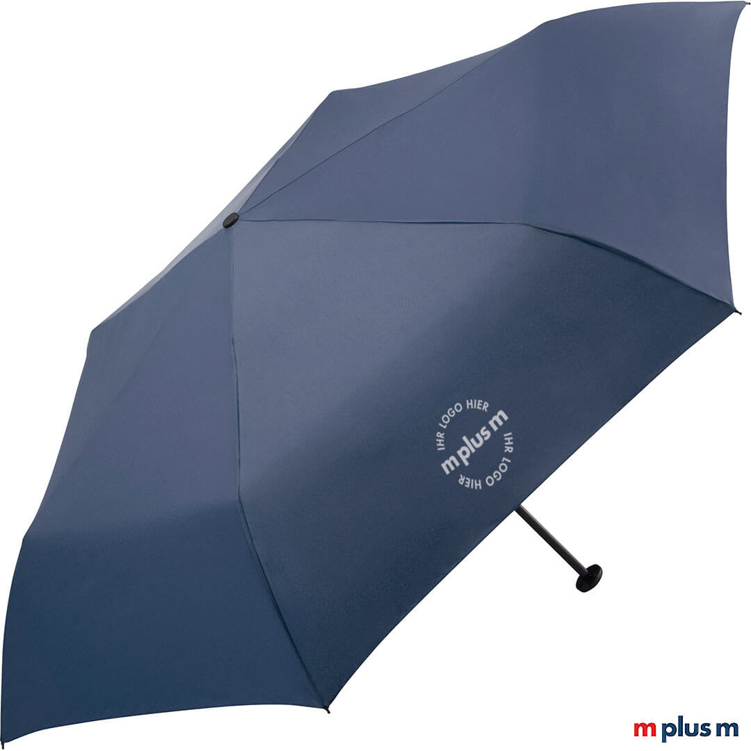 Kleiner leichter blauer Taschenschirm als nachhaltiger Werbeartikel mit Logo Druck