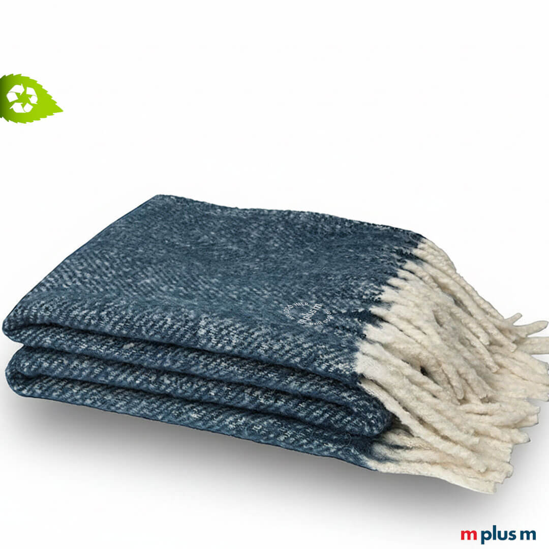 Hochwertiges Davos Recycling Decke in Dunkelblau mit Logo Stick als werbegeschenk