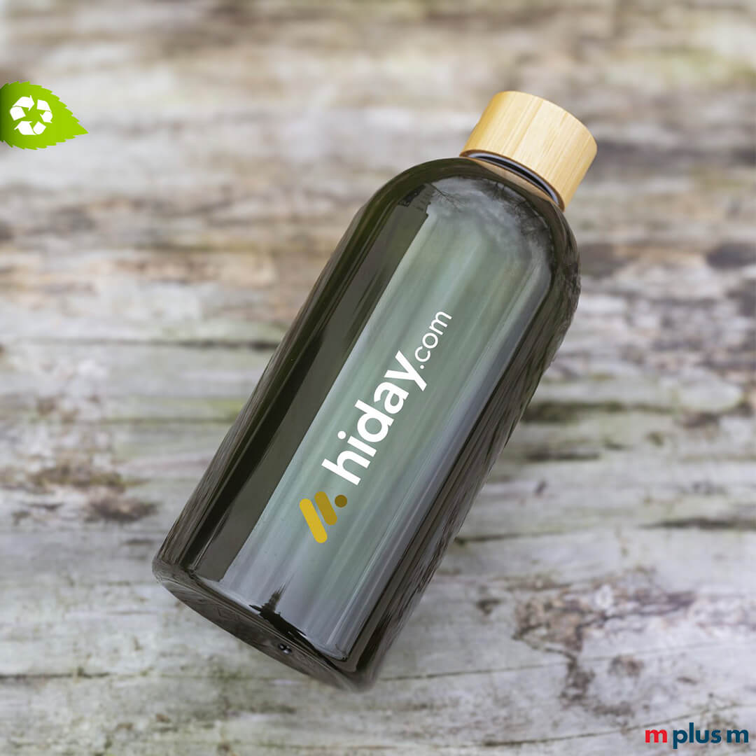 Grüne PET ♻️ Recycling Trinkflasche aus Europa mit Logo bedrucken