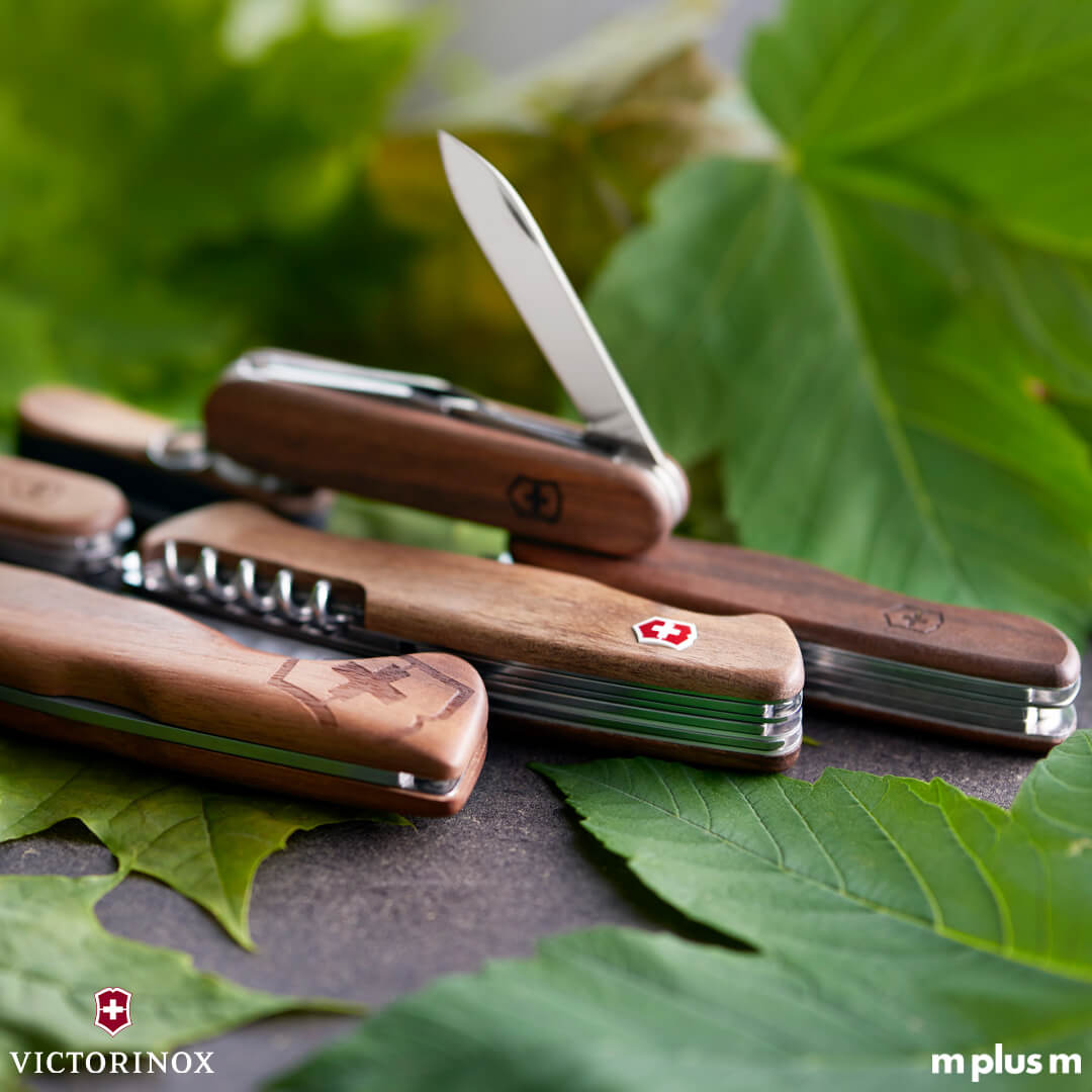 Victorinox Taschenmesser mit Schalen aus Europäischem Nussbaumholz