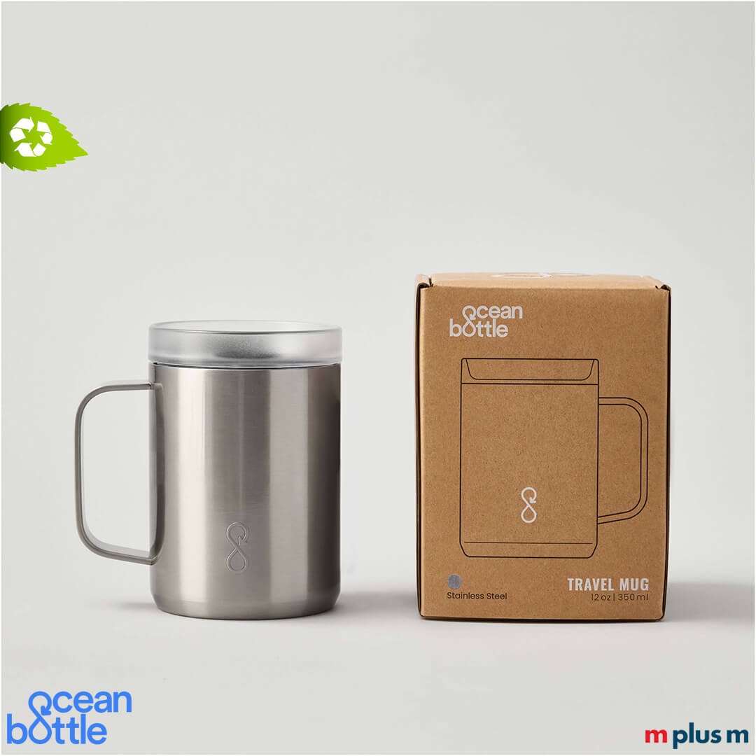 Die silberne Ocean Bottle Thermotasse bietet doppelwandige Isolierung und auslaufsicheren Deckel für langanhaltende Trinktemperatur