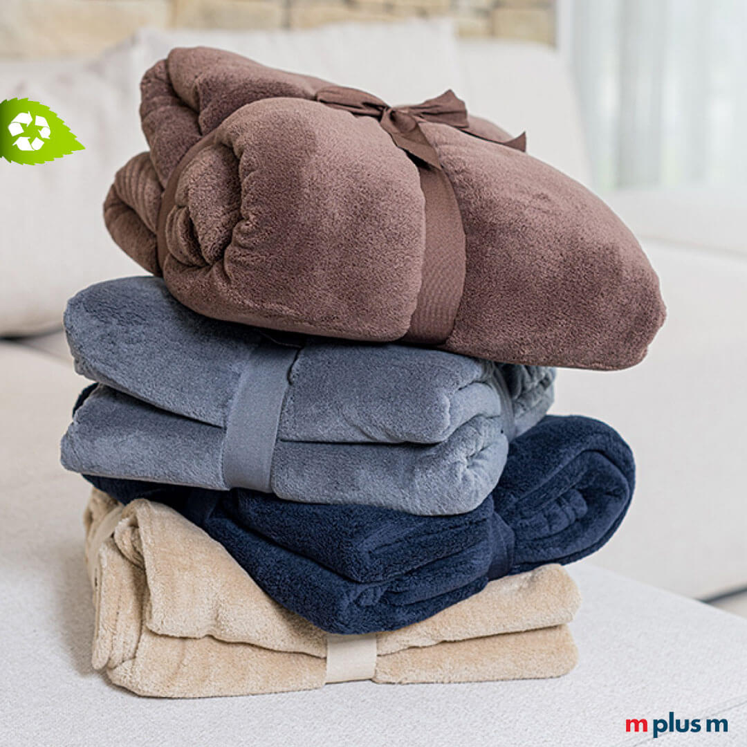 Schöne Kuschel recycling Fleecedecke mit Logo bedrucken