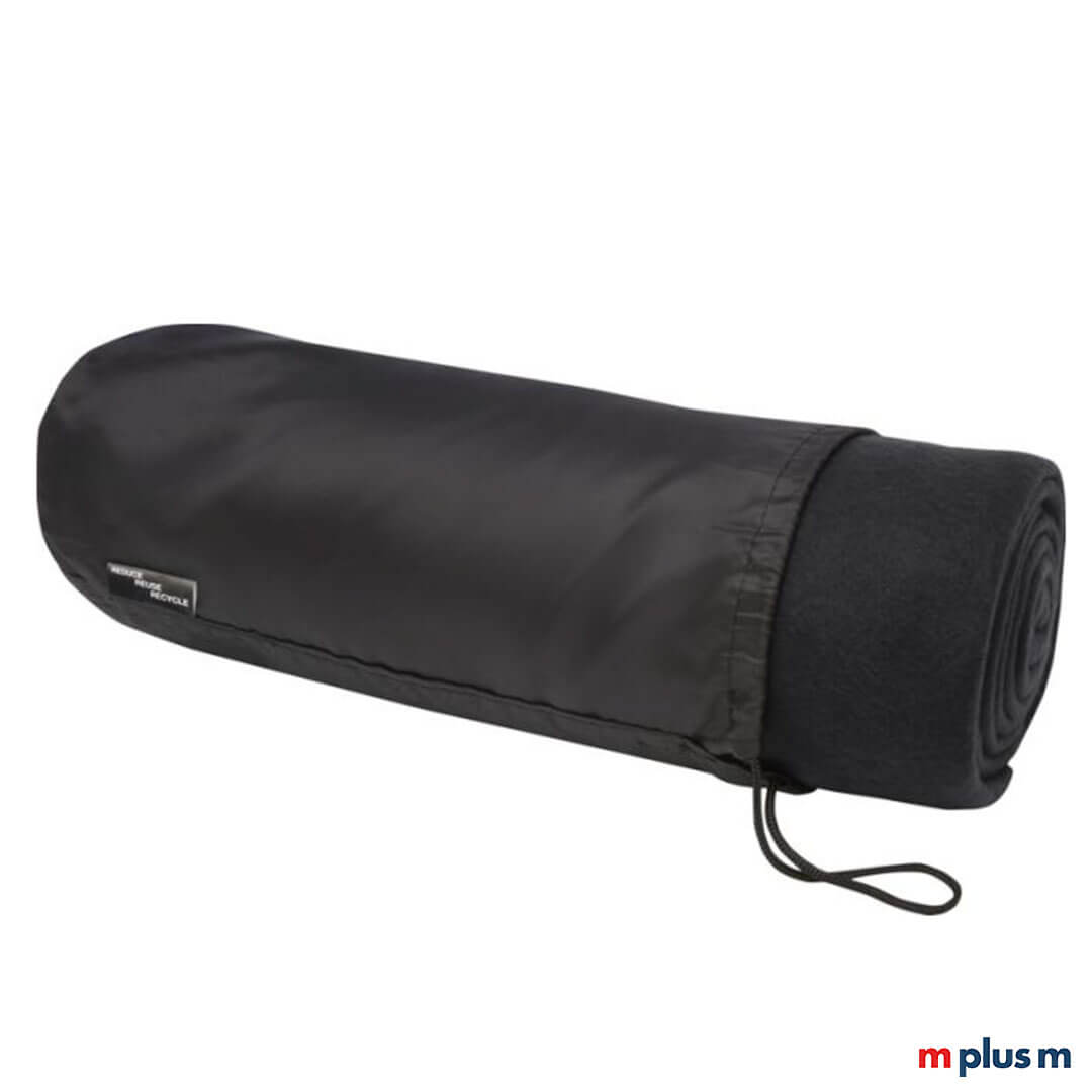 Die nachhaltige Decke 'Polar' kommt in einem praktischen Beutel mit Kordelzugverschluss. Praktisch zum Transportieren und Verstauen