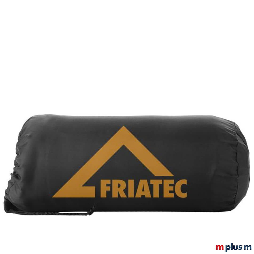 Die einfarbige 'Huggy' Decke besteht aus 100% Polarfleece. Die Decke wird mit einem praktischen Beutel mit Kordelzugverschluss geliefert.